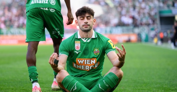 Rapid Wien vs. Sturm Graz: Torjubel zum 1:0 durch Yusuf Demir.