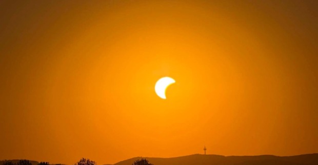 Aufnahme der partiellen Sonnenfinsternis 2026 in Wien