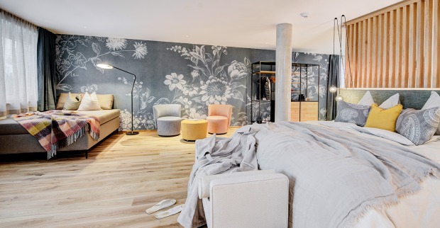 Modernes Hotelzimmer | Credit: Hotel Königswieserhof