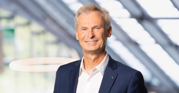 Porträt von FH-Prof. Dr. Georg Jungwirth, Wirtschaftsprofessor und Experte für Hidden Champions.