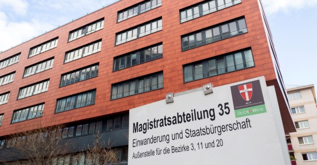 Gebäude der Magistratsabteilung 35 in Wien, bei der das Büro einer Mitarbeiterin durchsucht wurde.