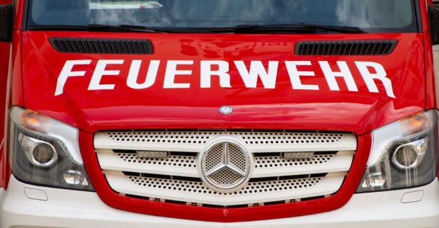 Feuerwehrauto im Zusammenhang mit dem Hauseinsturz in der Färbergasse in Wien.