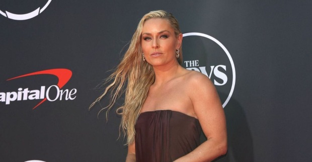 Lindsey Vonn bei einem öffentlichen Auftritt auf dem roten Teppich/ Vonn spricht über die emotionalen Stunden im Krankenhaus
