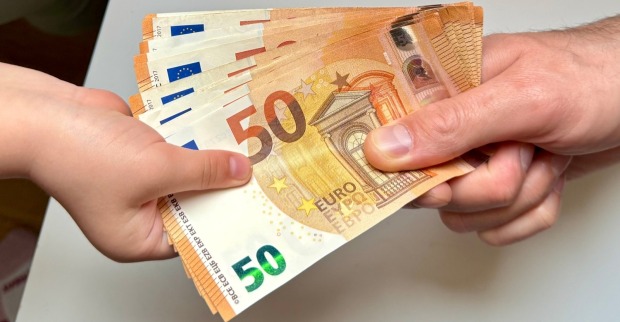 Die Familienbeihilfe für Oktober wird spätestens am 8. Oktober ausbezahlt.