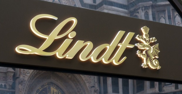 Außenansicht einer Lindt-Filiale