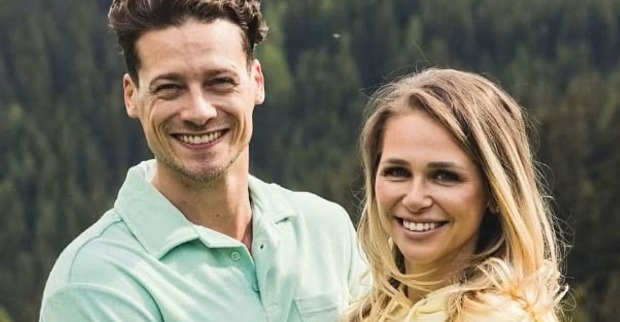 Mano Machinek (†37) mit Freundin Maria Maksimovic bei Forsthaus Rampensau