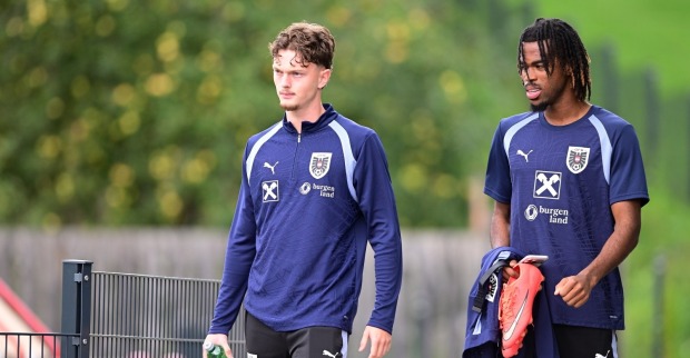 Paul Wanner und Carney Chukwuemeka während einem Training des ÖFB Männer Nationalteams.