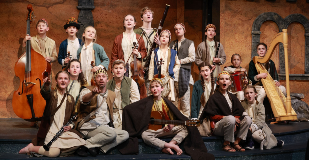 Viele Schauspieler des Salzburger Adventsingens.